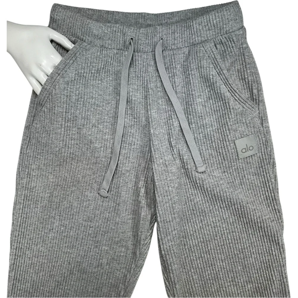 Alo Yoga Muse Sweatpant‎ Athletic Heather Grey Retail $108 Size Small